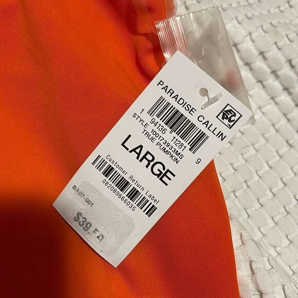 NWT- INC International Concepts- L - Picture 8 of 10